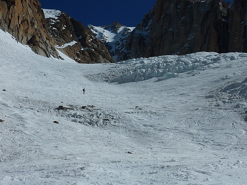 Glacier du Milieu : Partie médiane, bien trafolée.