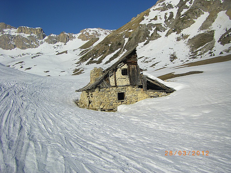 Col de la Roya 28 03 2012 : Arrivée aux Chalet de l'Izoard