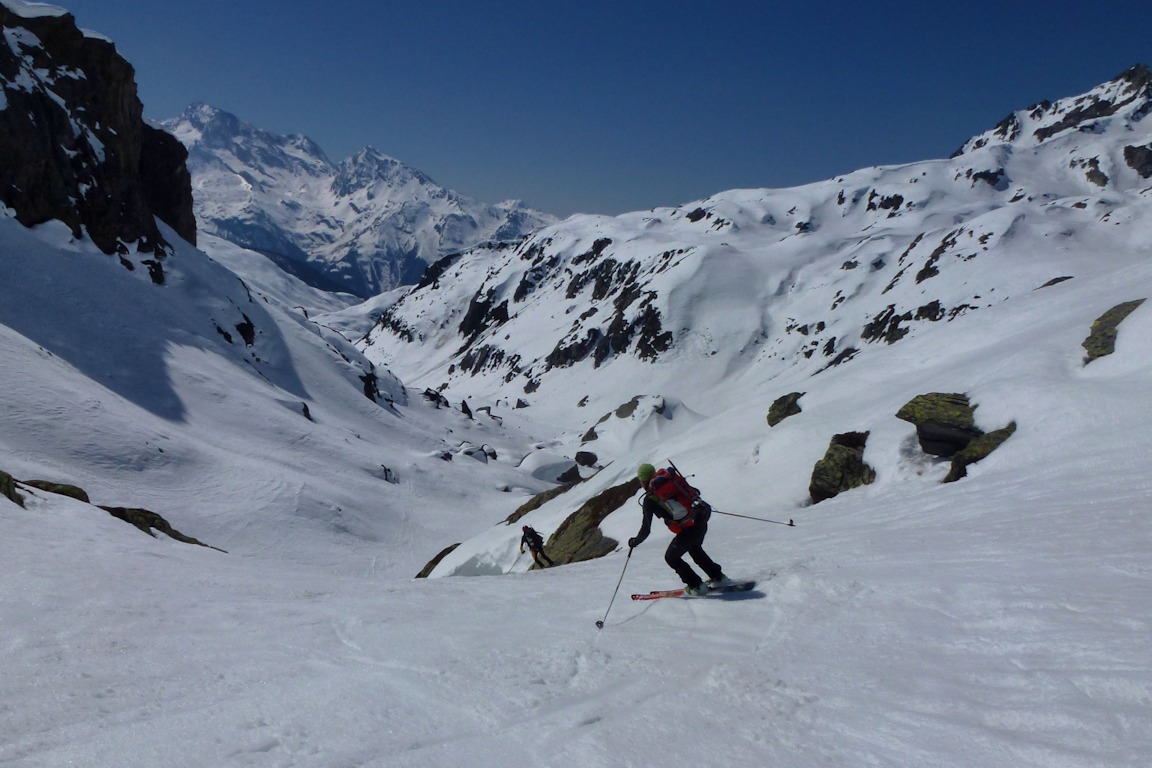 Descente vers le refuge : Le long du ruisseau du Grand.