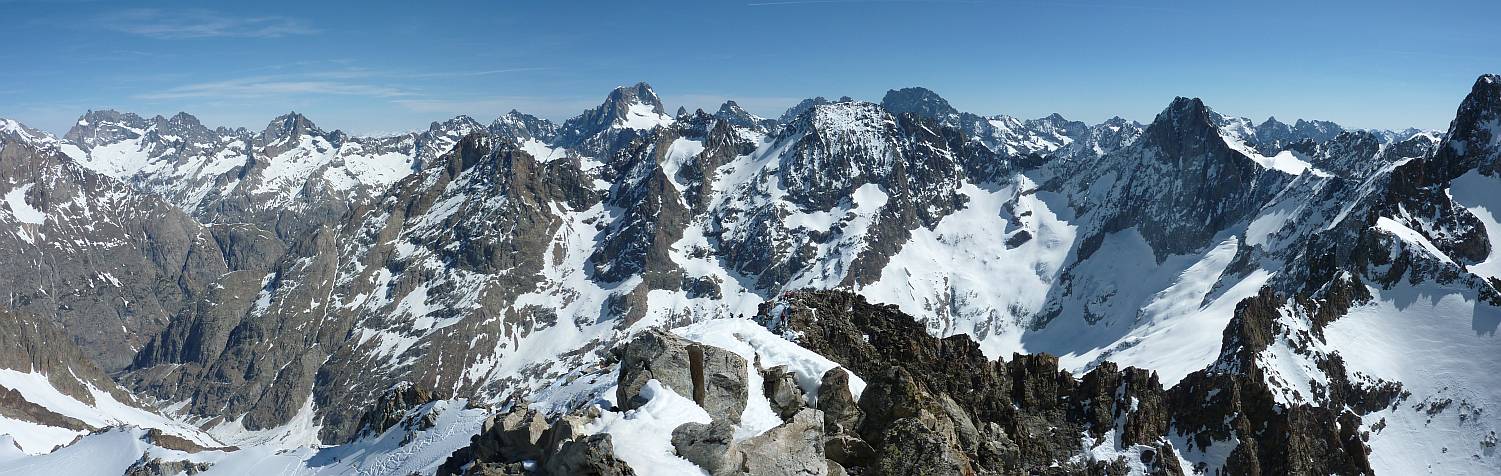 VallonDesEtages : Vue du sommet sur le vallon des Etages et les grands du coin