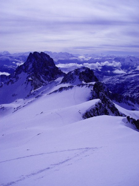 Vers le nord : Aprés le col, on rejoint le haut de la combe madame
