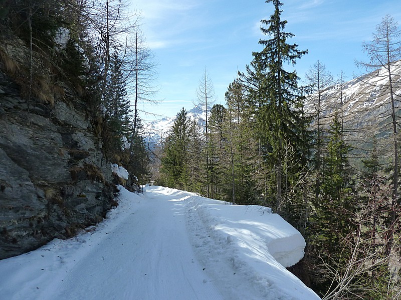 Route du Châtel : un peu de ski de promenade pour finir