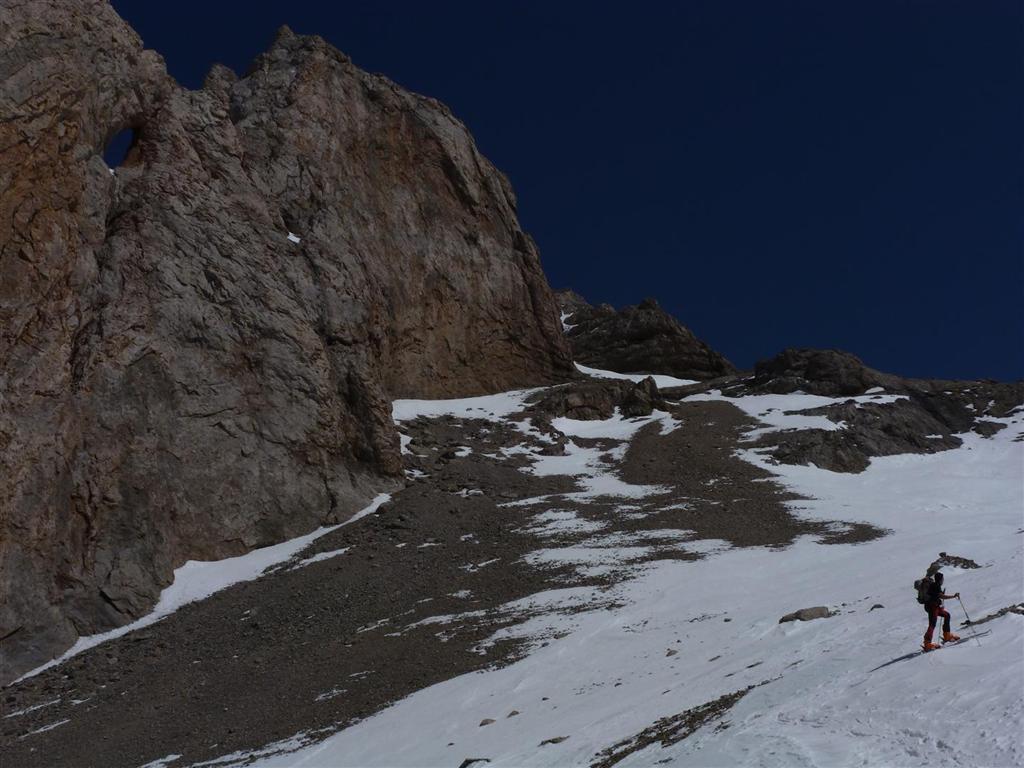 #3 sous l sous l'arche naturelle : à 2750 m