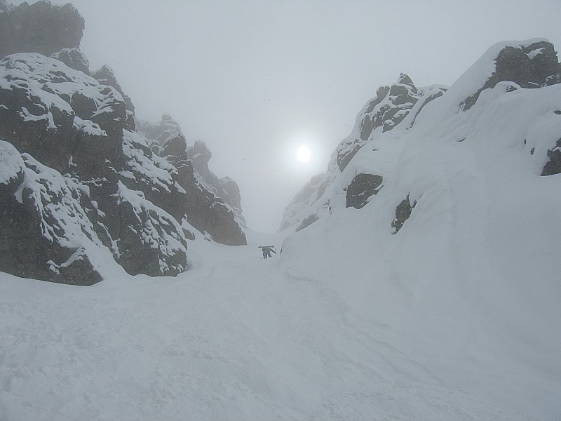 montée couloir : Rémy qui fait le trace dans le couloir