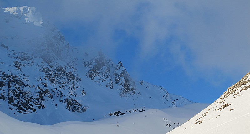 roc noir : par ici ......