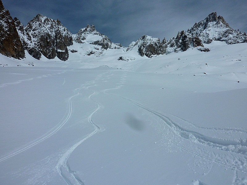 Col d'Argentière face W : Avant de rejoindre le glacier d'Argentière. Poudreuse un peu plus lourde.