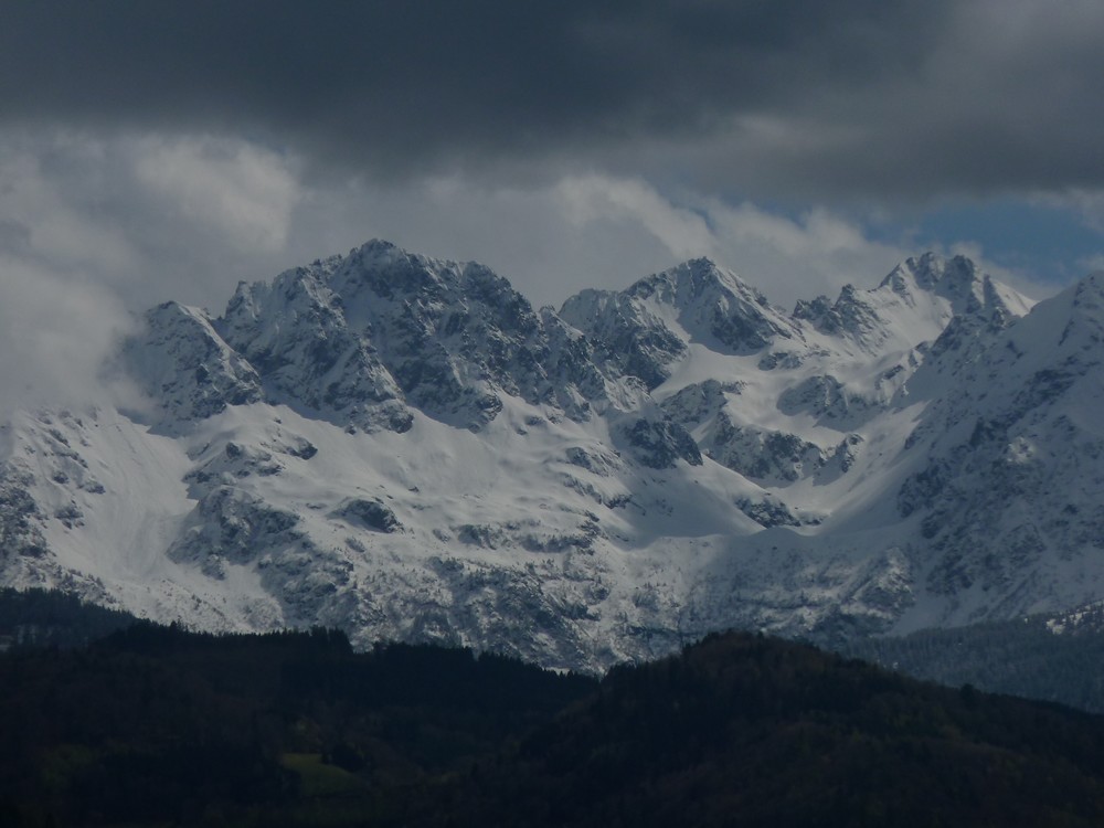 Crop : Belledonne joliment blanchie