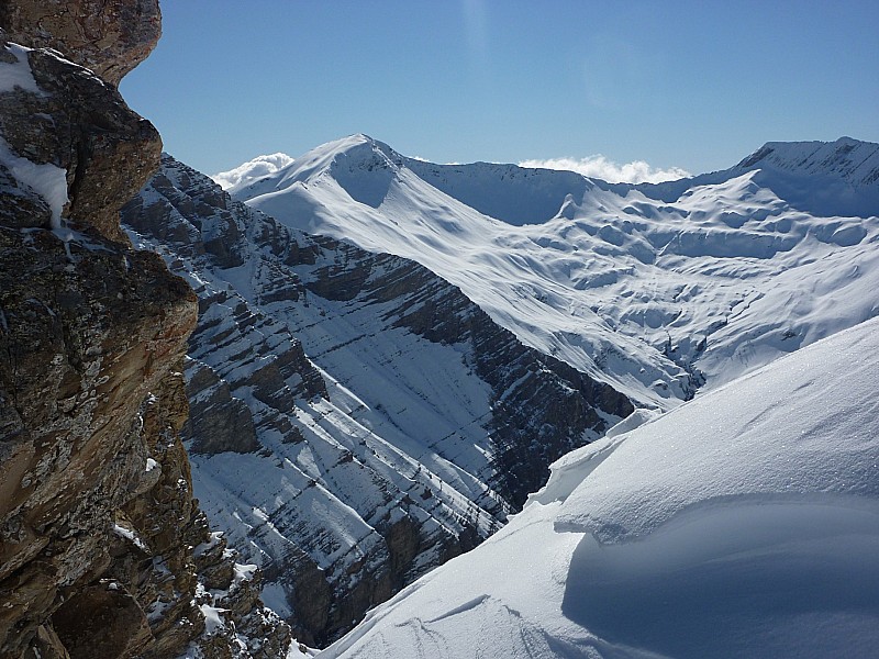 vue de la brèche : le mourre froid à gauche