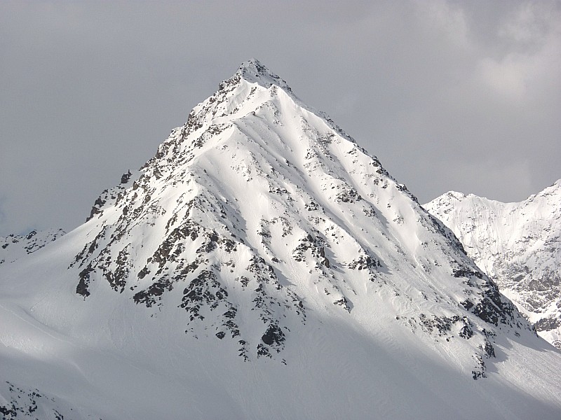 pyramide de neige : La Pyramide de Laurichard