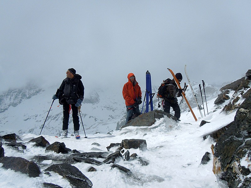 Col de Labby : Pas gagné d'avance, vue l'absence de visibilité! Photo prise dans une trouée de nuage.