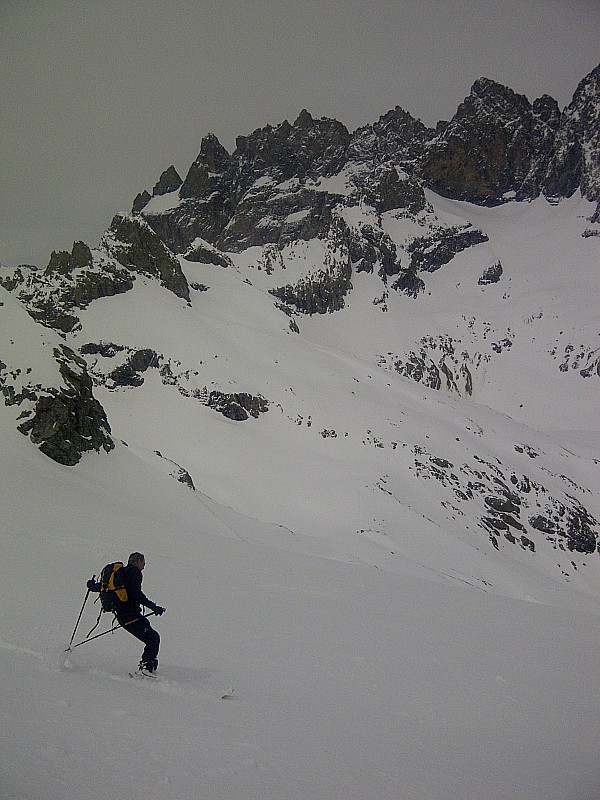 Descente devant la Meije