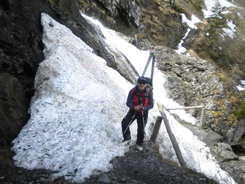 Oberland : Thierry dans la montée à pied du 1er jour