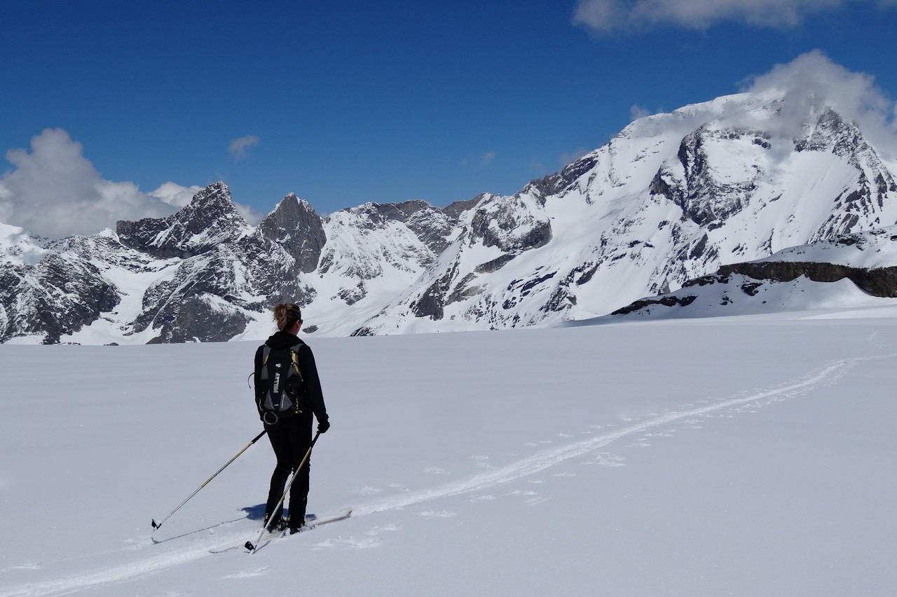 Le retour : Shuss dans la trace de montée.