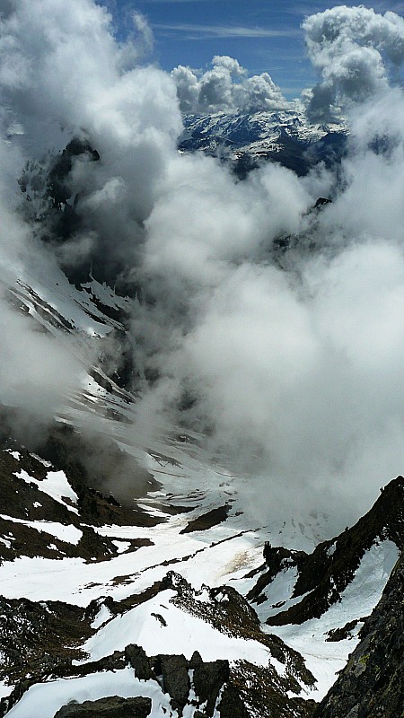 Col de la Petite Vaudaine : Petite fenêtre au milieu des nuages