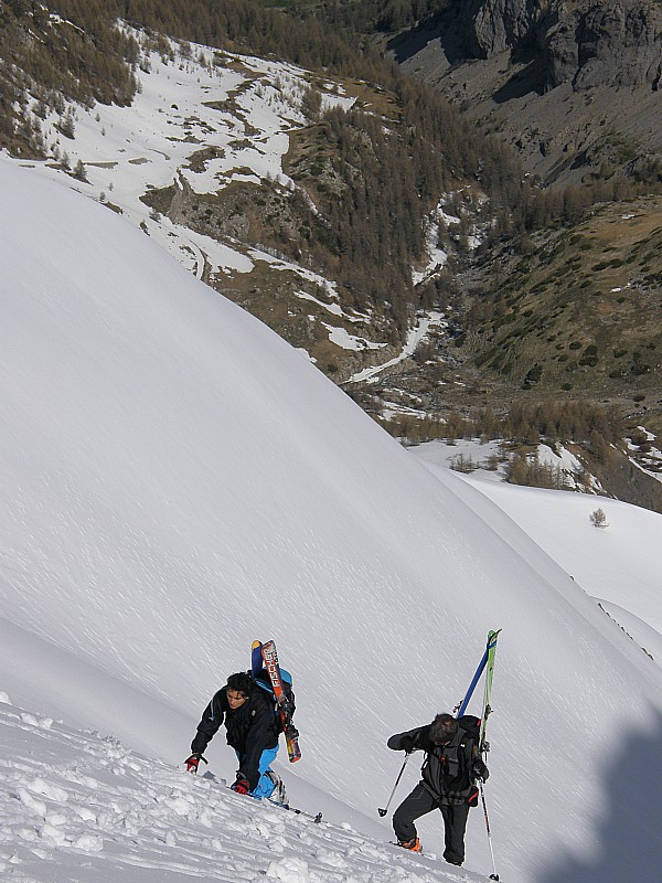 Fin du couloir de la brèche : Le plus raide, c'est vers le haut.