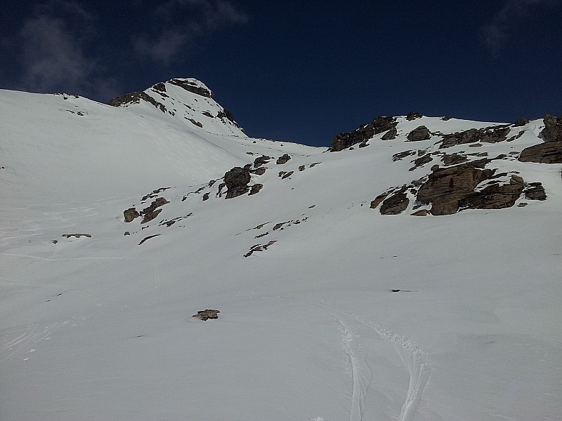Descente E de la Réchasse : Vue en direction du sommet