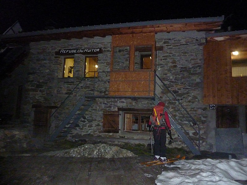 Refuge : Il y a de la lumière. On rentre