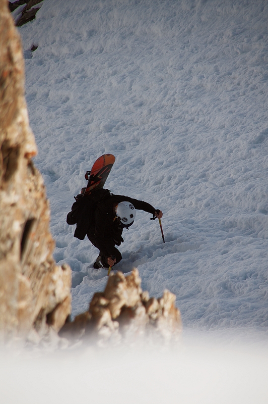 Tointoin en sliptboard sur la partie sommitale du couloir