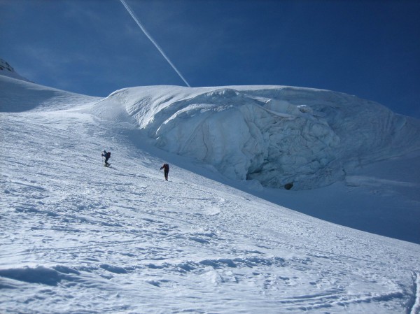 Montée sur le glacier : Remontée du glacier, qui est tres bien enneigé.