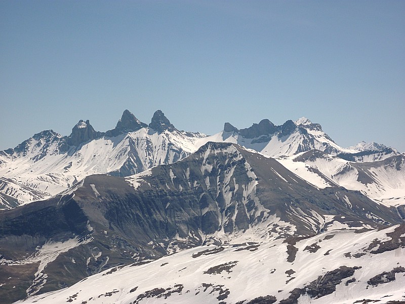 aiguilles Arves et Saussaz : La Cime des Torches cache toute la partie basse.
