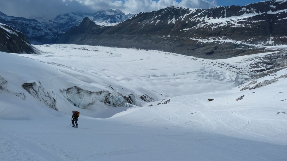 Régis à l'oeuvre : Au dessus de l'immense glacier du Gorner