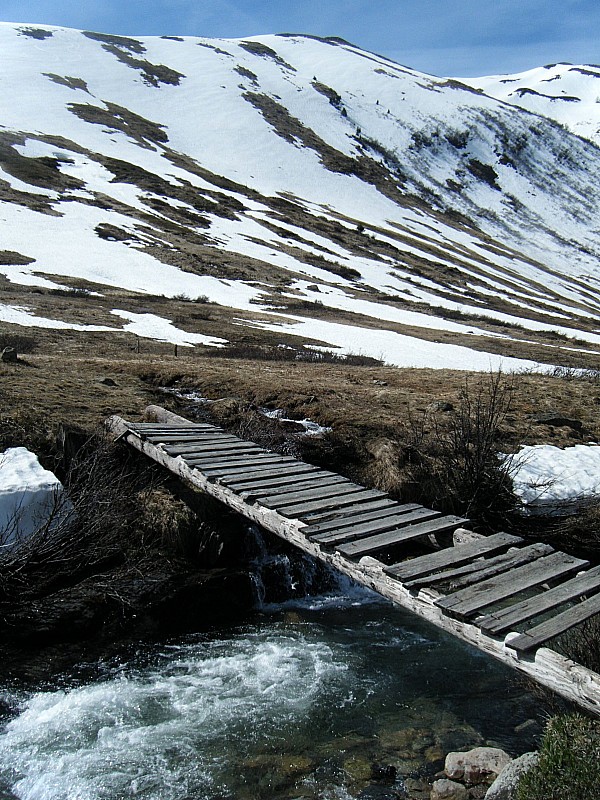 passerelle Plan du Suet : menace de jacuzzi