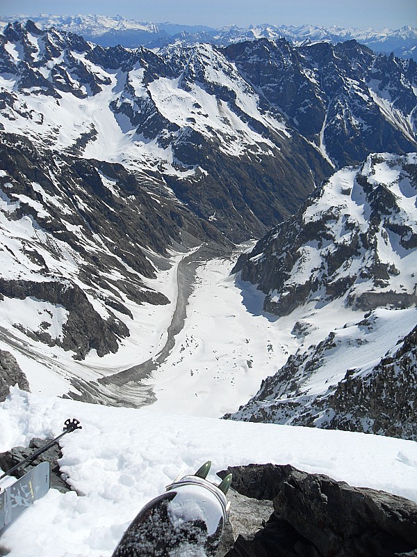 Djean07 : Vue plongeante du sommet du Coolidge sur le glacier noir.