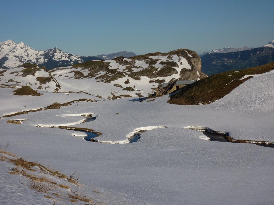 aiguille de la nova 17/5/12 : petit matin au cormet de roselend