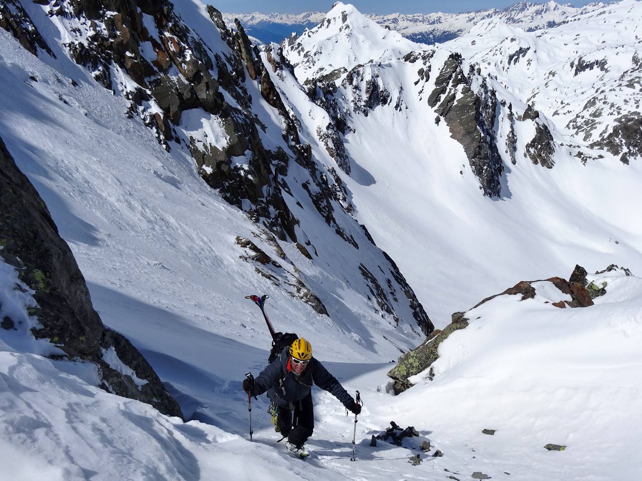Col du Petit Assaly (2910 m) : David à la sortie.
