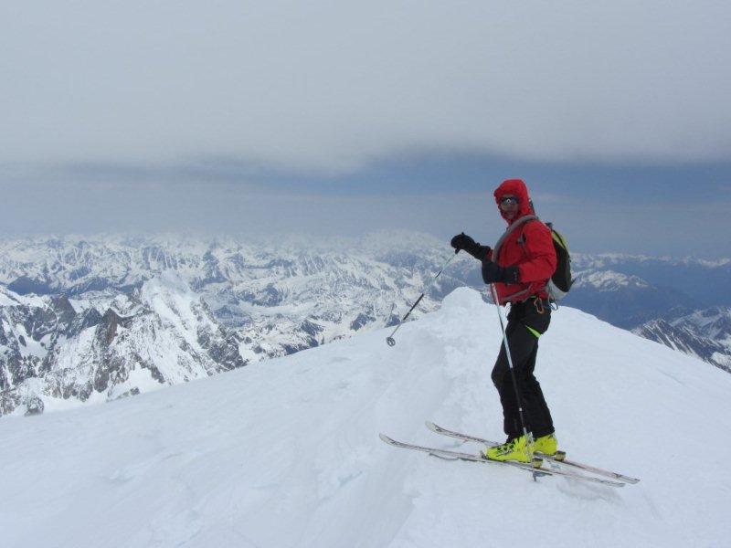 chaussage au sommet : C'est partit pour 3000m de descente à ski