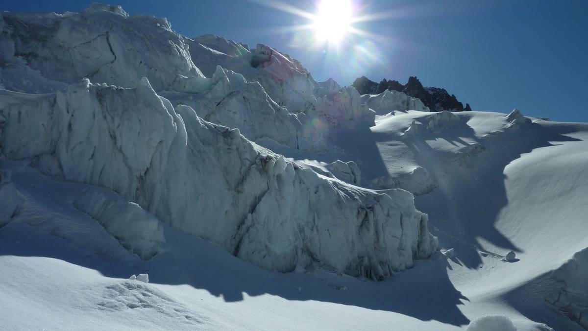 Glacier des Améthystes : magnifique ligne de séracs