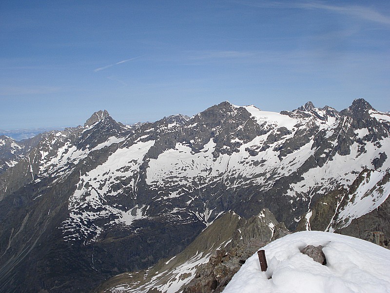 panorama du sommet : vu sur le glacier des rouies