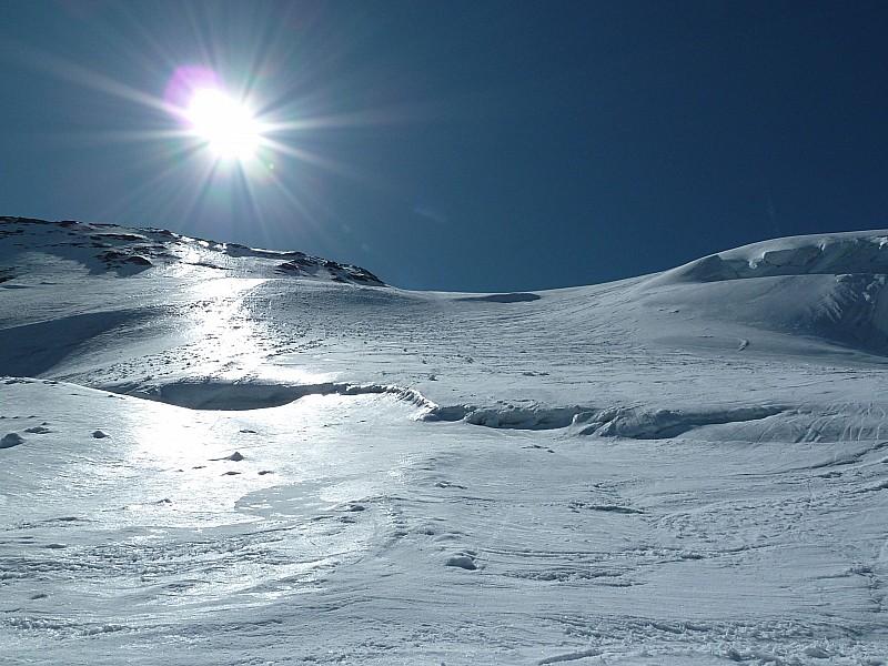 Accès à l'épaule du Pourri : Neige bien dure