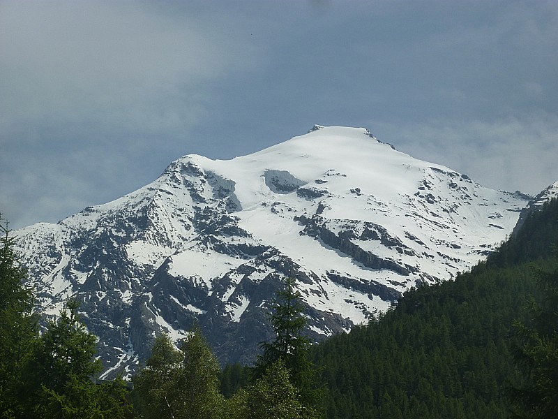 Charbonnel : Le Seigneur des lieux