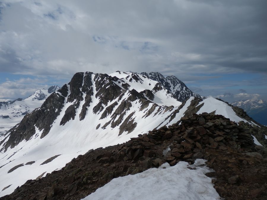 Aiguille de laisse : Belle vue du sommet