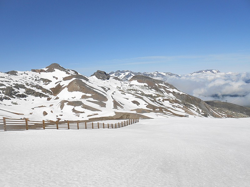 les 2 alpes : encore bien enneigé