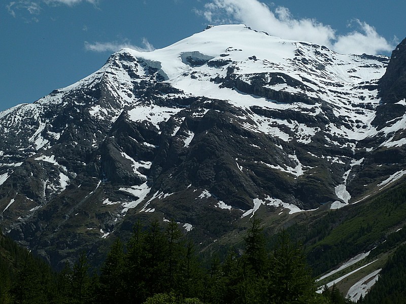 Cerise sur le gâteau : : vue sur l'ensemble de la course, sur la route en allant à Bessans.