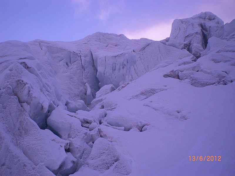Glacier Blanc : le bas du glacier est bien chaotique.