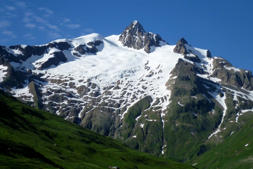 L'aiguille des Glaciers : Vue d'ensemble au terme de la rando. (photo D.Moreau)