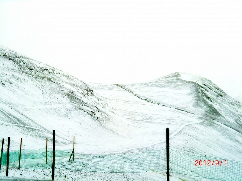 2alpes 2600m : bientot noel si ca continue!!:)