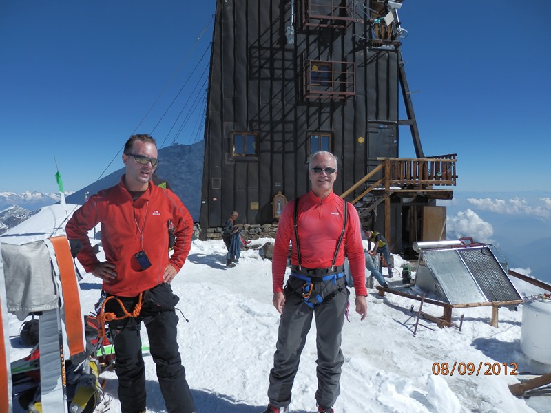 Pointe Gnifetti : Mickael et Didier au sommet de la pointe Gnifetti