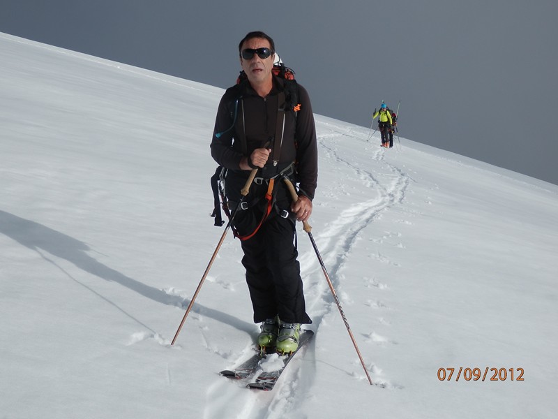 Arrivée au Refuge Gnifetti : André arrivant au Refuge Gnifetti