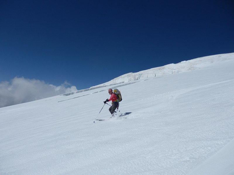 Descente : Avant d'arriver au Refuge Gnifetti : neige plus lourde