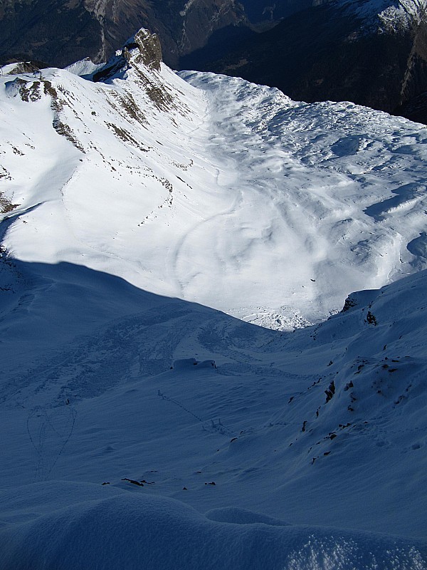 La combe des Foges : et la face nord de Tête Pelouse. Il faudra attendre un peu...