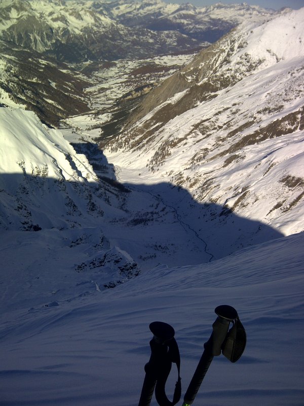 Clausi : mmh... qu'elle est loin la voiture!
