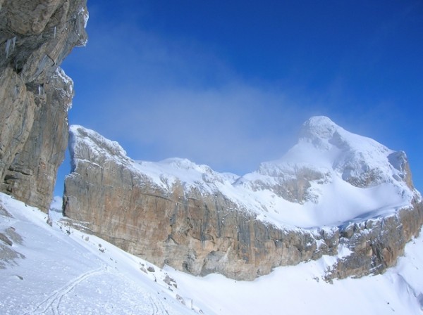 Brêche de Roland : La fameuse brêche de Roland et le Casque, versant Espagnol