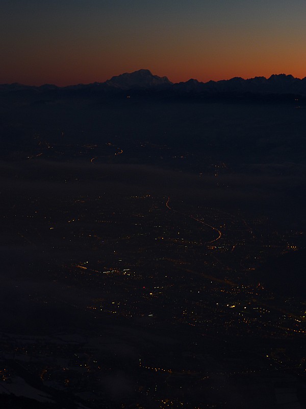 Grenoble la nuit : On voit les frontales ?