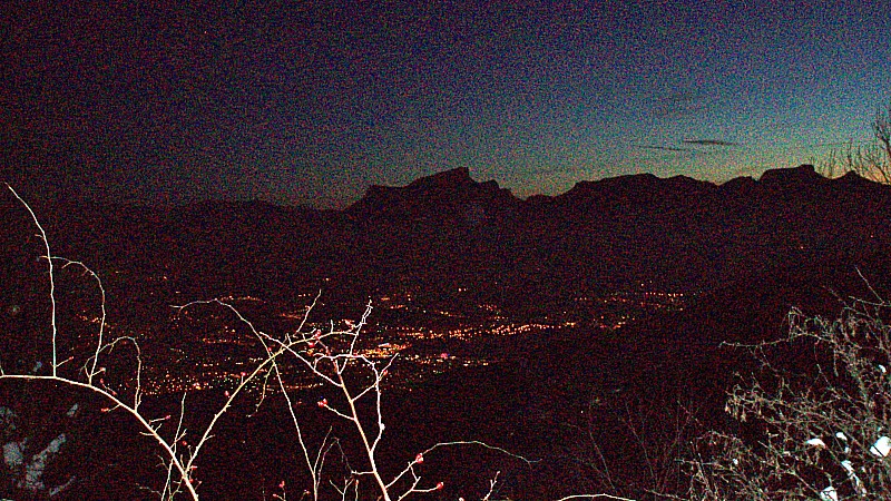 La nuit tombe : Bonne nuit les petits...