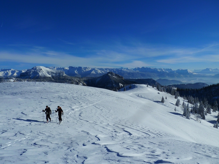 Rochers de Chalves : Arrivée au col d'Hurtières.