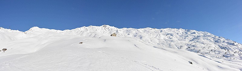 Descente col des encombres : Immenses champs de neige...